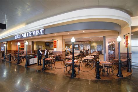 bossfood|Restaurants and Dining at Boston Logan Airport